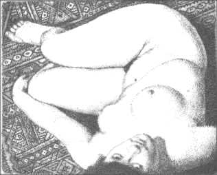 Nudo sul tappeto