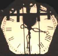 Accendi la luce sull'orologio del Teatro Garibalbi